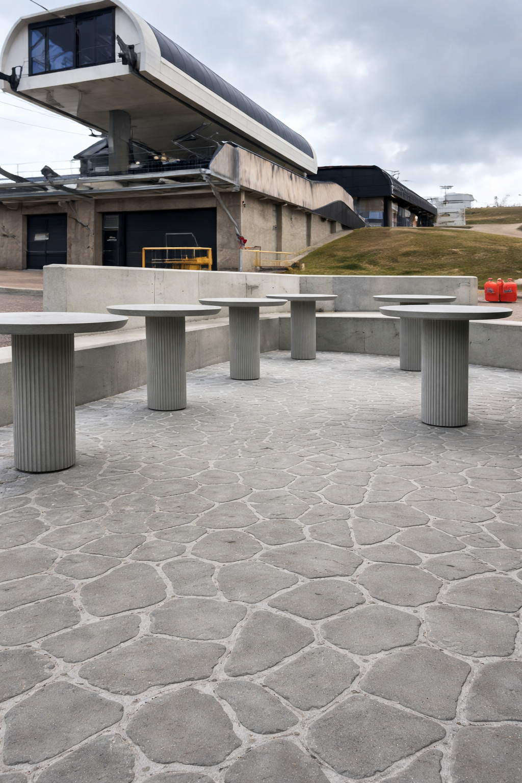 Concrete outdoor table round