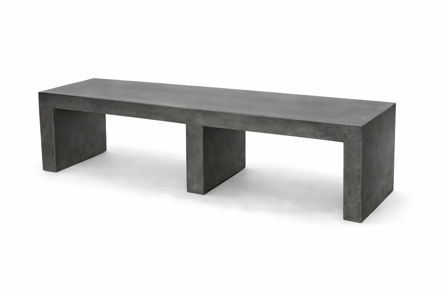 Freestanding fire hearth